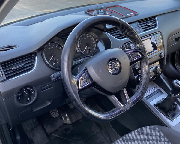 Серый Шкода Октавия, объемом двигателя 1.6 л и пробегом 330 тыс. км за 10300 $, фото 7 на Automoto.ua