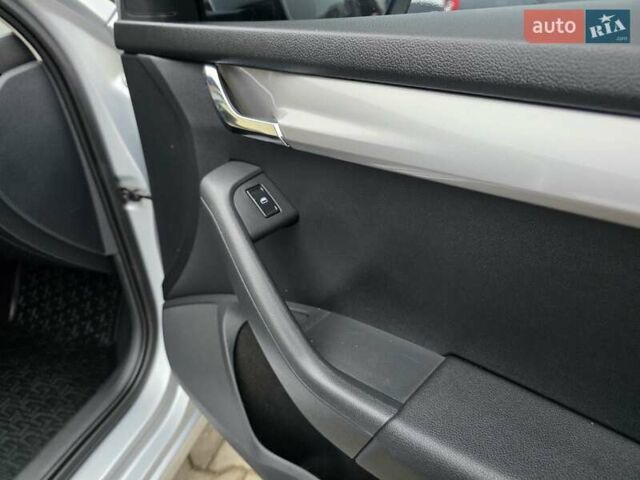 Сірий Шкода Октавія, об'ємом двигуна 1.6 л та пробігом 224 тис. км за 8999 $, фото 34 на Automoto.ua