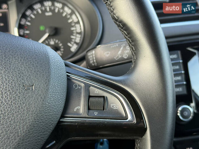 Сірий Шкода Октавія, об'ємом двигуна 1.6 л та пробігом 230 тис. км за 10999 $, фото 46 на Automoto.ua