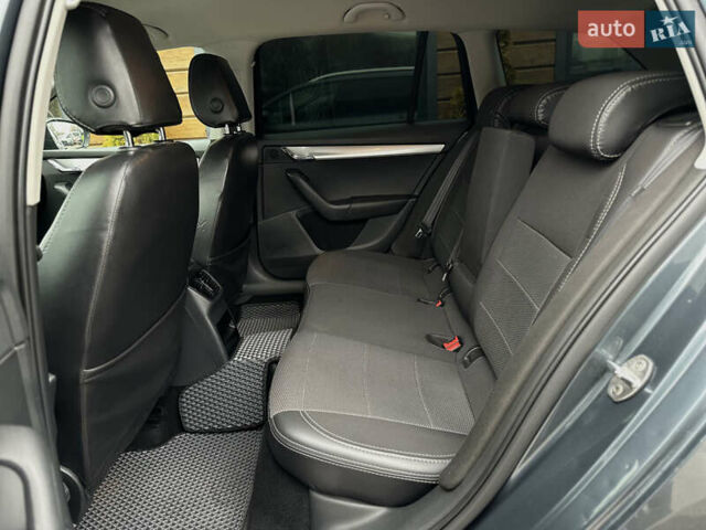 Сірий Шкода Октавія, об'ємом двигуна 1.6 л та пробігом 286 тис. км за 10999 $, фото 46 на Automoto.ua