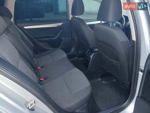 Серый Шкода Октавия, объемом двигателя 1.6 л и пробегом 297 тыс. км за 10150 $, фото 16 на Automoto.ua