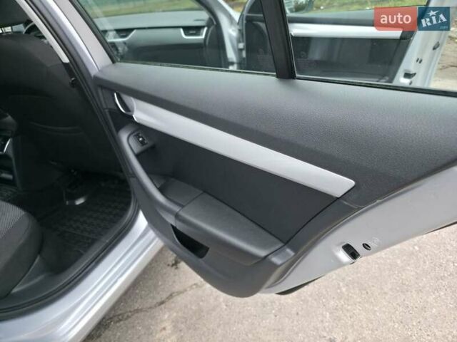 Сірий Шкода Октавія, об'ємом двигуна 1.8 л та пробігом 258 тис. км за 10950 $, фото 41 на Automoto.ua