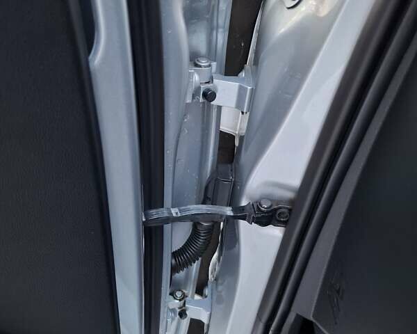 Серый Шкода Октавия, объемом двигателя 2 л и пробегом 316 тыс. км за 11700 $, фото 12 на Automoto.ua