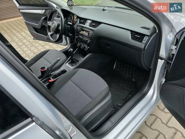 Сірий Шкода Октавія, об'ємом двигуна 1.6 л та пробігом 224 тис. км за 8999 $, фото 31 на Automoto.ua