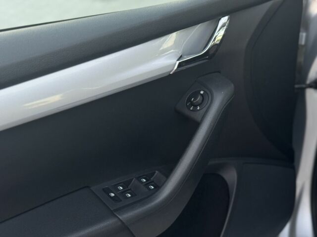 Серый Шкода Октавия, объемом двигателя 1.6 л и пробегом 180 тыс. км за 10299 $, фото 11 на Automoto.ua