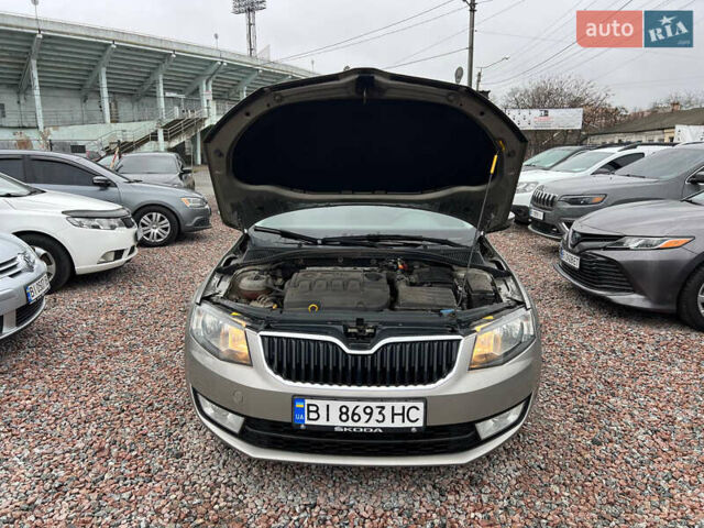 Серый Шкода Октавия, объемом двигателя 1.6 л и пробегом 264 тыс. км за 10600 $, фото 11 на Automoto.ua