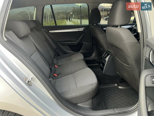 Серый Шкода Октавия, объемом двигателя 2 л и пробегом 303 тыс. км за 9200 $, фото 38 на Automoto.ua