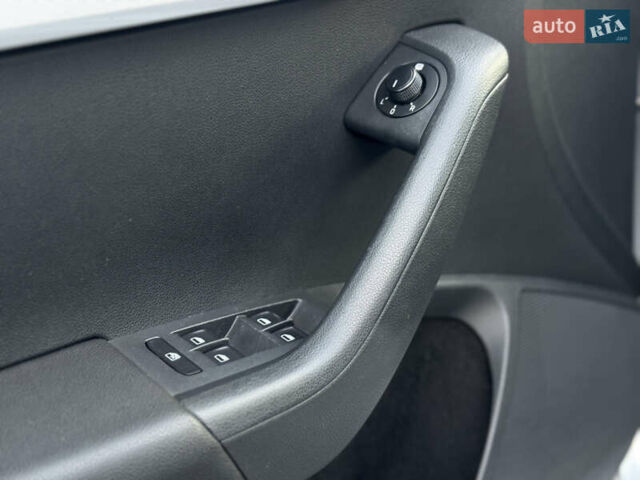 Сірий Шкода Октавія, об'ємом двигуна 1.6 л та пробігом 180 тис. км за 10399 $, фото 16 на Automoto.ua