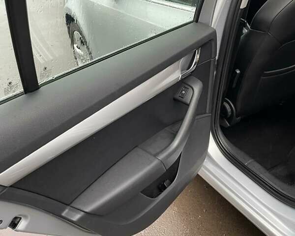 Сірий Шкода Октавія, об'ємом двигуна 1.6 л та пробігом 181 тис. км за 12999 $, фото 25 на Automoto.ua