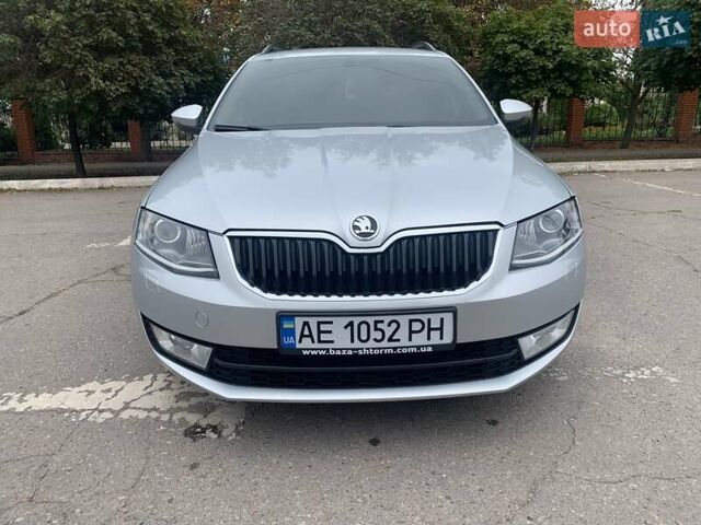 Серый Шкода Октавия, объемом двигателя 2 л и пробегом 293 тыс. км за 13100 $, фото 1 на Automoto.ua