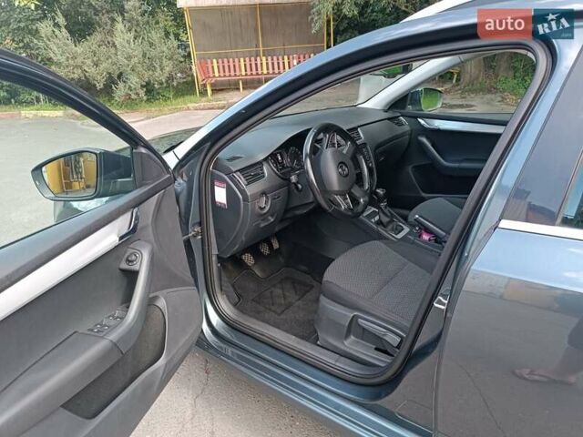 Шкода Октавия 2014 в Хмельницком на Automoto.ua Серый Шкода Октавия, объемом двигателя 1.6 л и пробегом 270 тыс. км за 11999 $, фото 20 на Automoto.ua