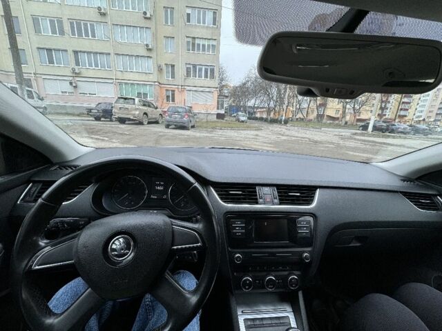 Шкода Октавия 2014 в Каменце-Подольском на Automoto.ua Серый Шкода Октавия, объемом двигателя 1.6 л и пробегом 278 тыс. км за 8999 $, фото 3 на Automoto.ua