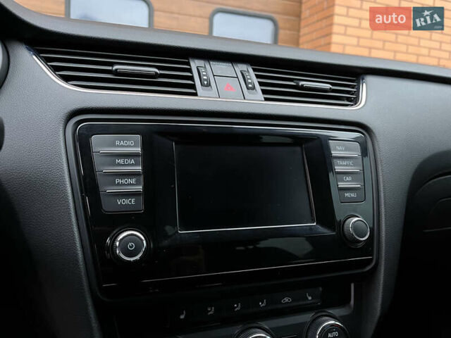 Сірий Шкода Октавія, об'ємом двигуна 1.8 л та пробігом 247 тис. км за 11350 $, фото 33 на Automoto.ua