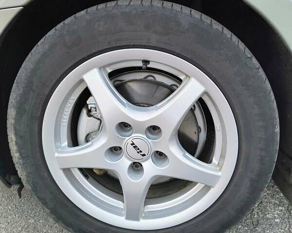 Серый Шкода Октавия, объемом двигателя 1.97 л и пробегом 268 тыс. км за 12599 $, фото 20 на Automoto.ua