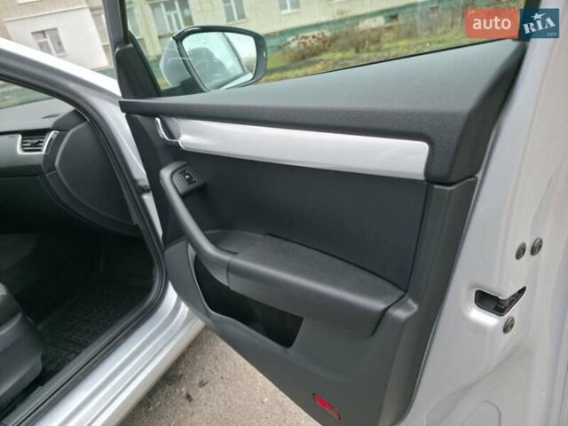 Сірий Шкода Октавія, об'ємом двигуна 1.8 л та пробігом 258 тис. км за 10950 $, фото 38 на Automoto.ua