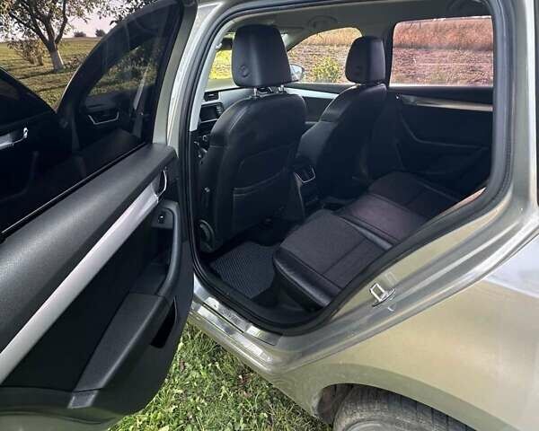 Серый Шкода Октавия, объемом двигателя 1.6 л и пробегом 330 тыс. км за 10200 $, фото 52 на Automoto.ua