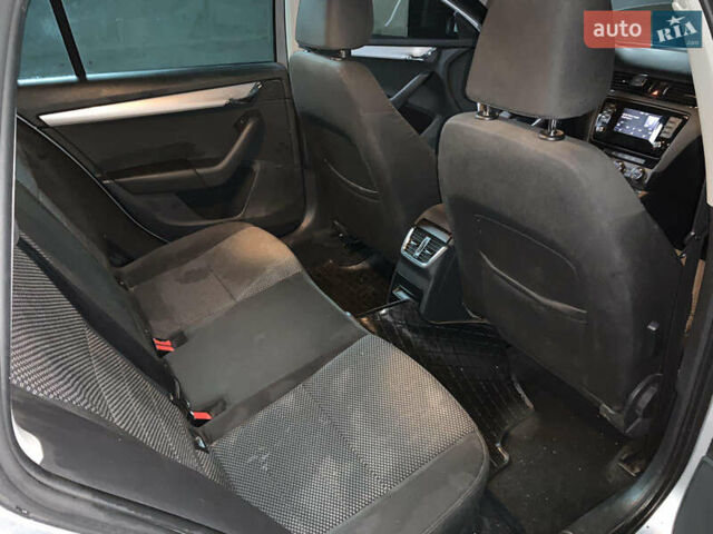Шкода Октавия 2014 в Ровно на Automoto.ua Серый Шкода Октавия, объемом двигателя 1.6 л и пробегом 259 тыс. км за 10500 $, фото 7 на Automoto.ua