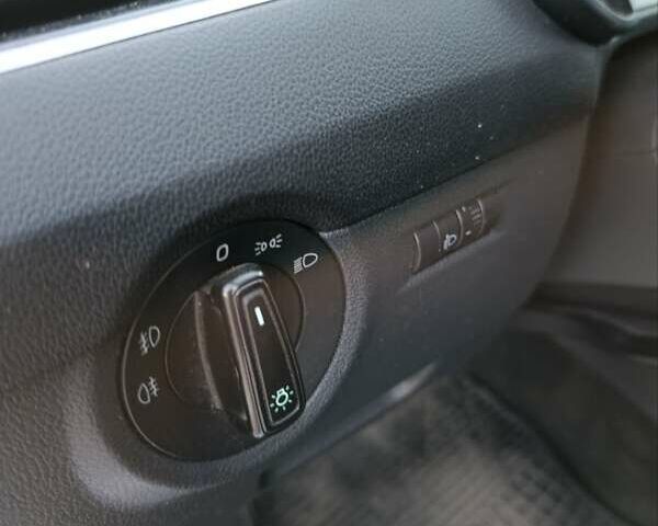 Серый Шкода Октавия, объемом двигателя 1.6 л и пробегом 352 тыс. км за 8999 $, фото 13 на Automoto.ua