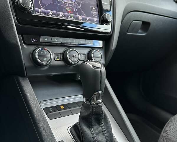 Шкода Октавия 2015 в Стрые на Automoto.ua Серый Шкода Октавия, объемом двигателя 1.97 л и пробегом 232 тыс. км за 13350 $, фото 100 на Automoto.ua