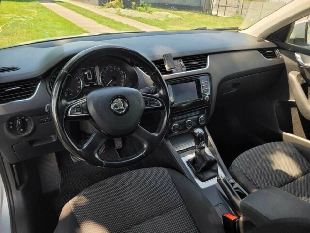 Серый Шкода Октавия, объемом двигателя 2 л и пробегом 300 тыс. км за 11350 $, фото 10 на Automoto.ua