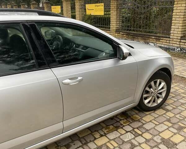 Серый Шкода Октавия, объемом двигателя 1.97 л и пробегом 238 тыс. км за 12499 $, фото 3 на Automoto.ua