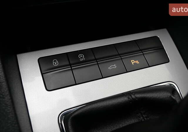 Серый Шкода Октавия, объемом двигателя 1.6 л и пробегом 256 тыс. км за 11700 $, фото 39 на Automoto.ua