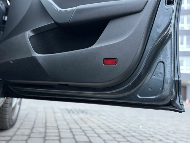 Серый Шкода Октавия, объемом двигателя 1.6 л и пробегом 275 тыс. км за 10200 $, фото 11 на Automoto.ua