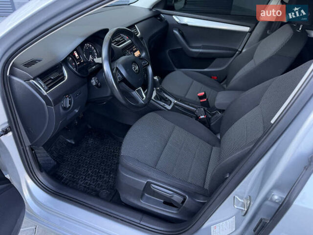 Серый Шкода Октавия, объемом двигателя 1.8 л и пробегом 236 тыс. км за 12700 $, фото 49 на Automoto.ua