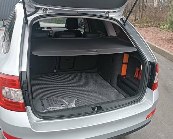 Серый Шкода Октавия, объемом двигателя 1.6 л и пробегом 212 тыс. км за 11900 $, фото 18 на Automoto.ua