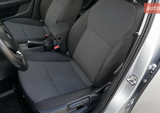 Серый Шкода Октавия, объемом двигателя 1.6 л и пробегом 256 тыс. км за 11700 $, фото 22 на Automoto.ua