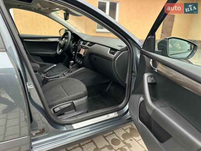 Серый Шкода Октавия, объемом двигателя 2 л и пробегом 262 тыс. км за 15750 $, фото 24 на Automoto.ua