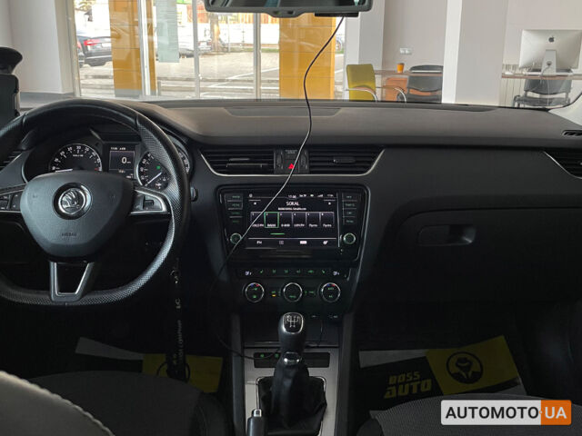 Серый Шкода Октавия, объемом двигателя 1.6 л и пробегом 254 тыс. км за 13400 $, фото 11 на Automoto.ua