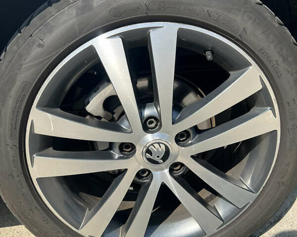 Серый Шкода Октавия, объемом двигателя 1.97 л и пробегом 282 тыс. км за 12500 $, фото 13 на Automoto.ua