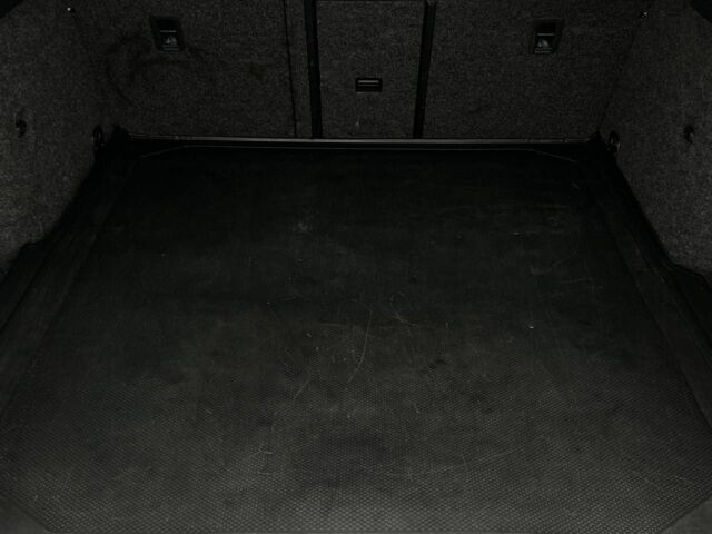 Серый Шкода Октавия, объемом двигателя 2 л и пробегом 239 тыс. км за 12500 $, фото 20 на Automoto.ua