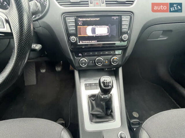 Серый Шкода Октавия, объемом двигателя 1.97 л и пробегом 239 тыс. км за 12500 $, фото 11 на Automoto.ua