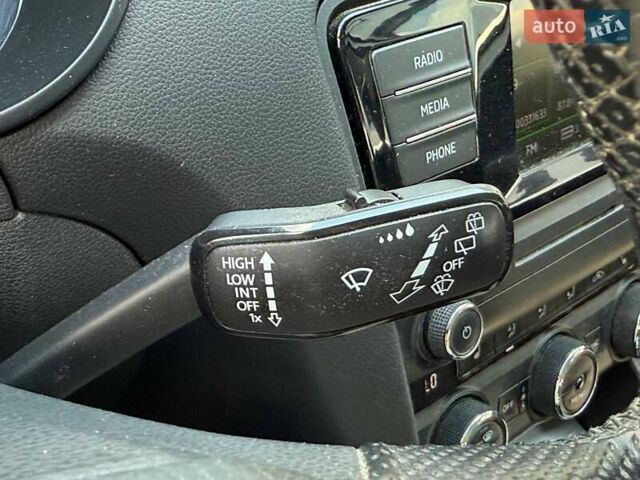 Серый Шкода Октавия, объемом двигателя 1.6 л и пробегом 293 тыс. км за 9796 $, фото 27 на Automoto.ua