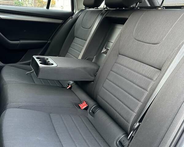 Шкода Октавия 2015 в Стрые на Automoto.ua Серый Шкода Октавия, объемом двигателя 1.97 л и пробегом 232 тыс. км за 13350 $, фото 121 на Automoto.ua