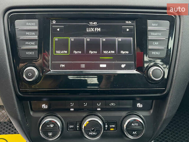 Серый Шкода Октавия, объемом двигателя 1.6 л и пробегом 305 тыс. км за 11600 $, фото 12 на Automoto.ua