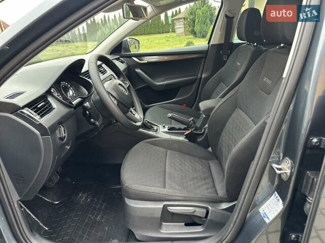 Серый Шкода Октавия, объемом двигателя 2 л и пробегом 262 тыс. км за 15750 $, фото 14 на Automoto.ua