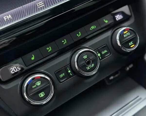 Серый Шкода Октавия, объемом двигателя 2 л и пробегом 284 тыс. км за 11800 $, фото 11 на Automoto.ua