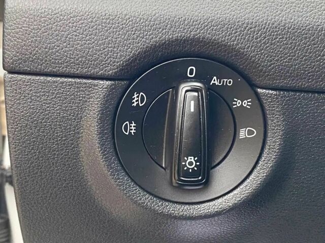 Серый Шкода Октавия, объемом двигателя 2 л и пробегом 70 тыс. км за 5900 $, фото 11 на Automoto.ua