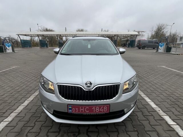 Серый Шкода Октавия, объемом двигателя 2 л и пробегом 239 тыс. км за 12500 $, фото 1 на Automoto.ua