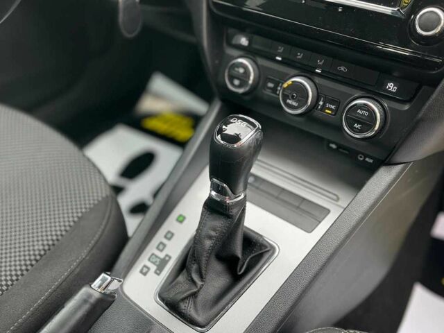 Сірий Шкода Октавія, об'ємом двигуна 1.6 л та пробігом 305 тис. км за 11600 $, фото 14 на Automoto.ua