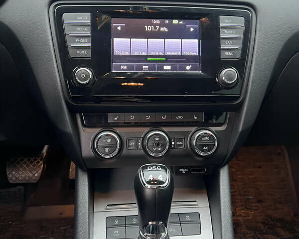 Сірий Шкода Октавія, об'ємом двигуна 1.97 л та пробігом 270 тис. км за 12800 $, фото 16 на Automoto.ua