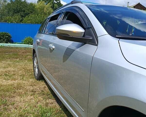 Шкода Октавія 2015 у Карловке на Automoto.ua Сірий Шкода Октавія, об'ємом двигуна 1.6 л та пробігом 286 тис. км за 11700 $, фото 4 на Automoto.ua