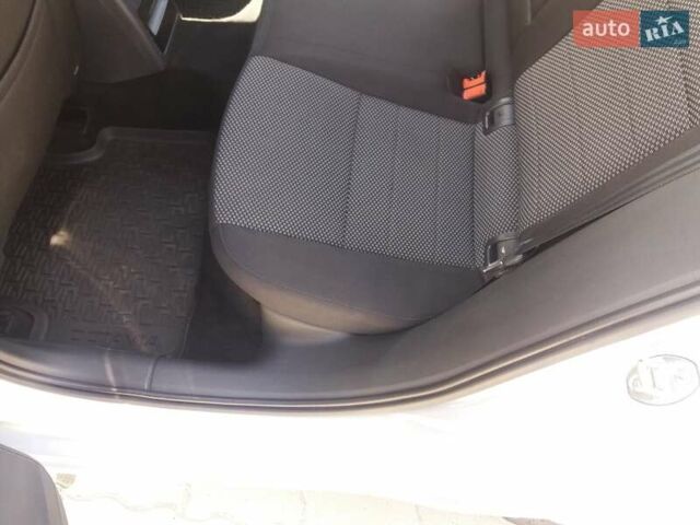 Серый Шкода Октавия, объемом двигателя 1.6 л и пробегом 208 тыс. км за 12300 $, фото 15 на Automoto.ua