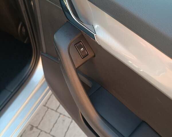 Серый Шкода Октавия, объемом двигателя 2 л и пробегом 290 тыс. км за 12499 $, фото 25 на Automoto.ua