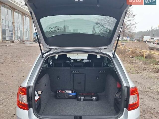 Сірий Шкода Октавія, об'ємом двигуна 1.97 л та пробігом 296 тис. км за 12500 $, фото 4 на Automoto.ua