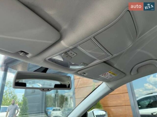 Серый Шкода Октавия, объемом двигателя 1.6 л и пробегом 293 тыс. км за 9796 $, фото 32 на Automoto.ua