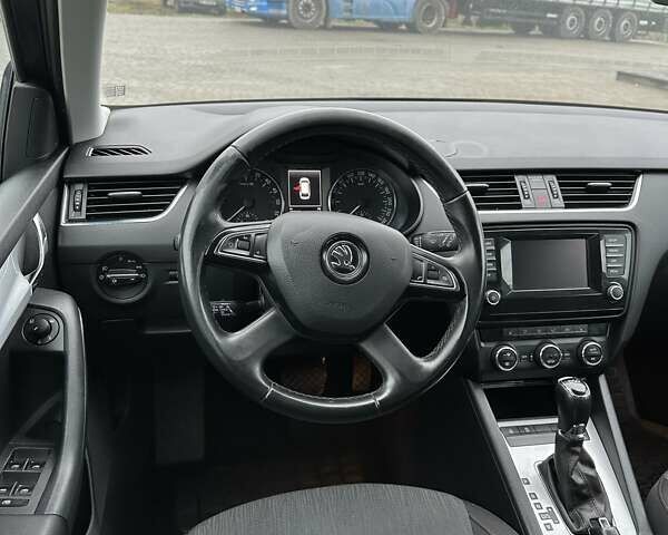 Серый Шкода Октавия, объемом двигателя 2 л и пробегом 229 тыс. км за 11750 $, фото 31 на Automoto.ua